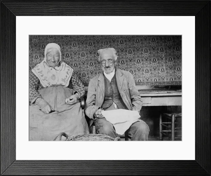 Framed Print : The Elderly farm couple in Cysoing, France, on the Belgian border, c. 1896-1898. The recalled hearing the cannonading at The Battle of Waterloo in 1815 (BSLOC_2020_2_104)