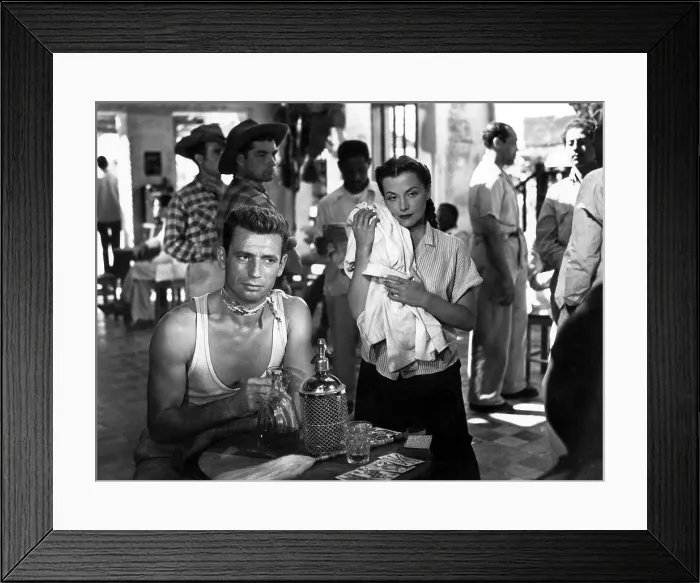 Framed Print : THE WAGES OF FEAR, (aka LE SALAIRE DE LA PEUR), Yves Montand, Vera Clouzot, 1953