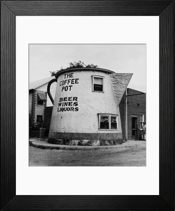 Framed Print : The Coffee Pot restaurant in New Bedford, Pennsylvania, Sept. 1943. Photo by Esther Bubley. (BSLOC_2013_8_84)