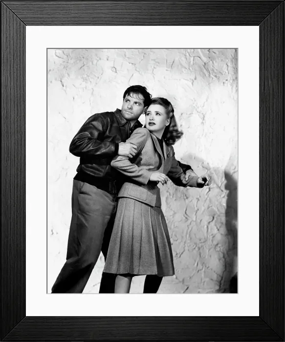 Framed Print : SABOTEUR, Robert Cummings, Priscilla Lane, 1942