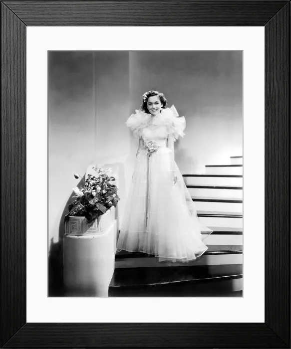 Framed Print : THE DEVIL DOLL, Maureen O'Sullivan, 1936 Framed Print : THE DEVIL DOLL, Maureen O'Sullivan, 1936