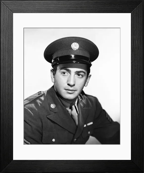 Framed Print : SALUTE FOR THREE, Macdonald Carey, 1943