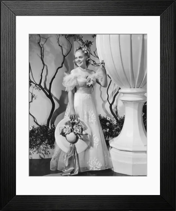 Framed Print : SALLY, IRENE AND MARY, Alice Faye, 1938, TM & Copyright 20th Century Fox Film corp. / courtesy Everett Collection Framed Print : SALLY, IRENE AND MARY, Alice Faye, 1938, TM & Copyright 20th Century Fox Film corp. / courtesy Everett Collection