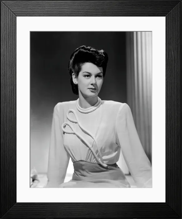 Framed Print : DESIGN FOR SCANDAL, Rosalind Russell, 1941
