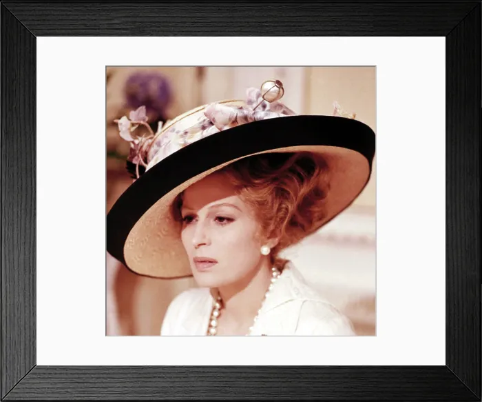 Framed Print : DEATH IN VENICE, (aka MORTE A VENEZIA), Silvana Mangano, 1971 Framed Print : DEATH IN VENICE, (aka MORTE A VENEZIA), Silvana Mangano, 1971