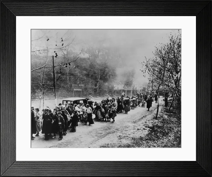 Framed Print : Spanish refugees pour into France, 1939. French mobile guards in Le Perthus, France stop line of refugees fleeing Spain after the fall of Barcelona. (BSLOC_2013_9_147)
