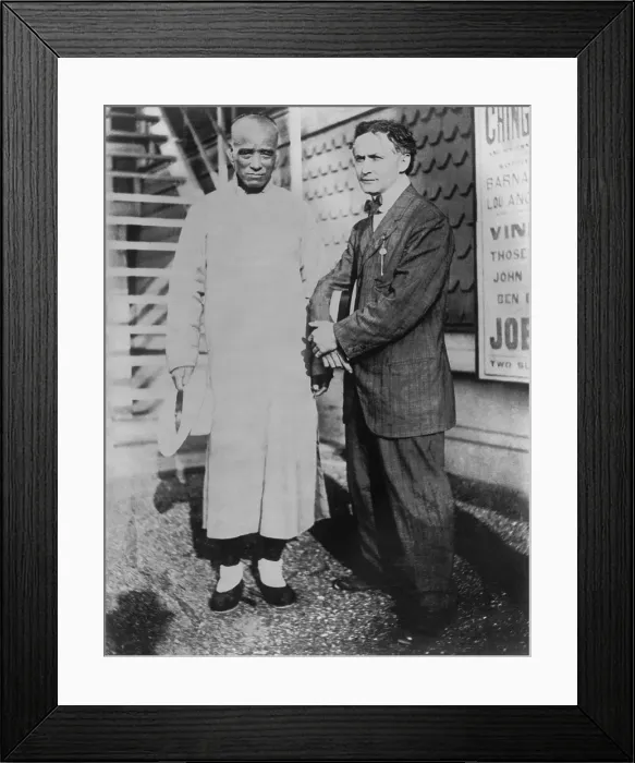 Framed Print : Harry Houdini and Chinese magician Ching Ling Foo, at Brighton Beach, New York ca. 1912 Framed Print : Harry Houdini and Chinese magician Ching Ling Foo, at Brighton Beach, New York ca. 1912
