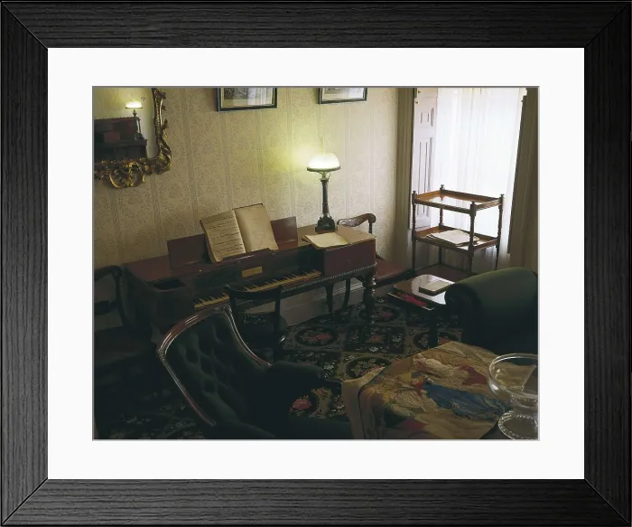 Framed Print : DICKENS, Charles (1812-1870). Living room from Charles Dickens house. UNITED KINGDOM. London. Charles Dickens House. AISA / Everett Collection**US SALES ONLY**