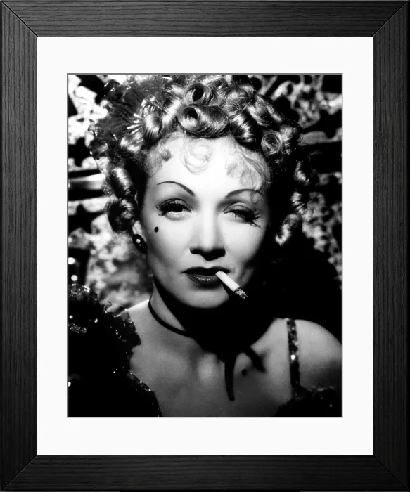 Framed Print : DESTRY RIDES AGAIN, Marlene Dietrich, 1939
