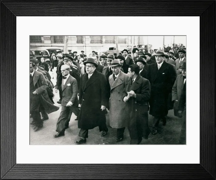 Framed Print : Spanish Civil War (1936-1939). The President of the Republic Manuel Azaa and the President of the Generalitat Llus Companys visiting the war industry (29th january 1937)