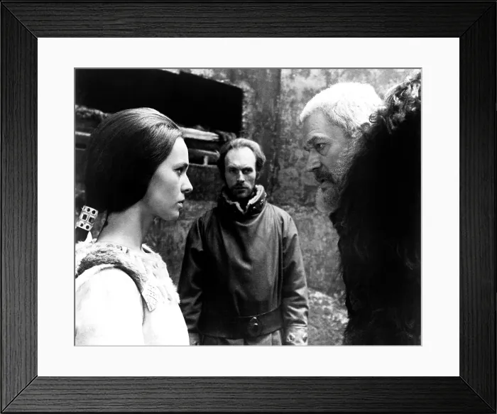 Framed Print : KING LEAR, Anna-Lise Gabold (left), Paul Scofield (right), 1971