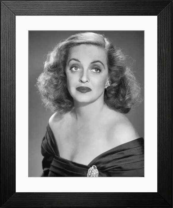 Framed Print : ALL ABOUT EVE, Bette Davis, 1950. TM & copyright 20th Century Fox Film Corp. All rights reserved / courtesy Everett Collection
