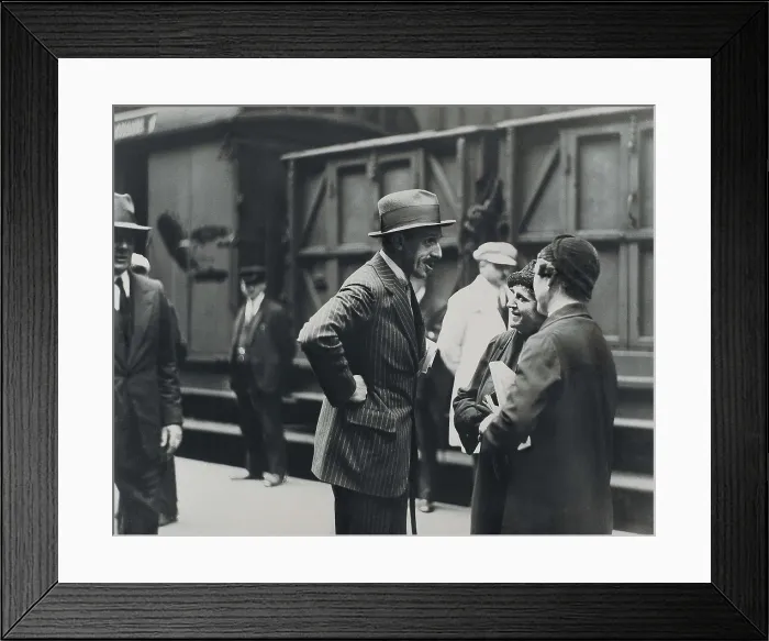 Framed Print : Spain (April 1931). Alfonso XIII in the train station in Paris after the exile. AISA / Everett Collection**US SALES ONLY**