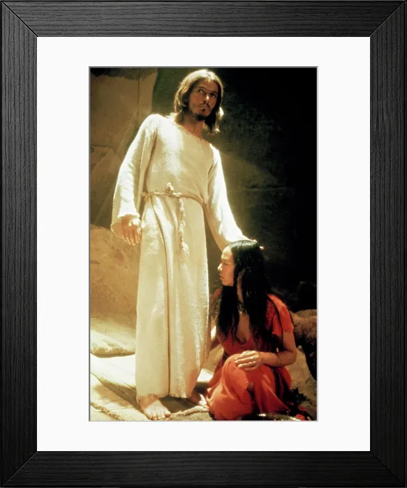 Framed Print : JESUS CHRIST SUPERSTAR, from left: Ted Neeley as Jesus Christ, Yvonne Elliman as Mary Magdalene, 1973 Framed Print : JESUS CHRIST SUPERSTAR, from left: Ted Neeley as Jesus Christ, Yvonne Elliman as Mary Magdalene, 1973