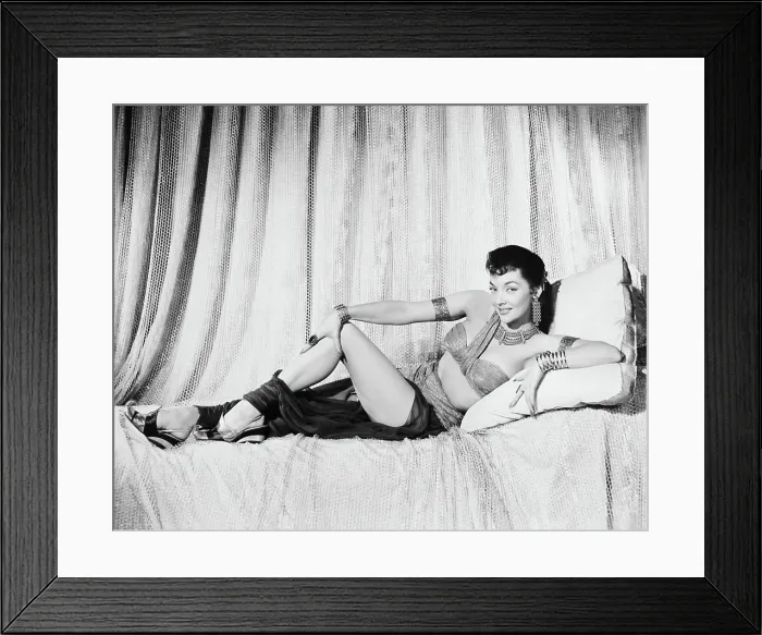 Framed Print : THE VEILS OF BAGDAD, Mari Blanchard, 1953 Framed Print : THE VEILS OF BAGDAD, Mari Blanchard, 1953