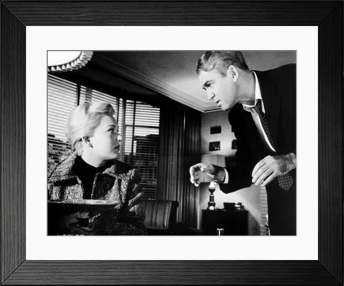 Framed Print : VERTIGO, from left: Kim Novak, James Stewart, 1958 Framed Print : VERTIGO, from left: Kim Novak, James Stewart, 1958