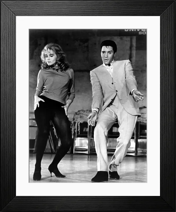 Framed Print : VIVA LAS VEGAS, Ann-Margret, Elvis Presley, 1964 Framed Print : VIVA LAS VEGAS, Ann-Margret, Elvis Presley, 1964