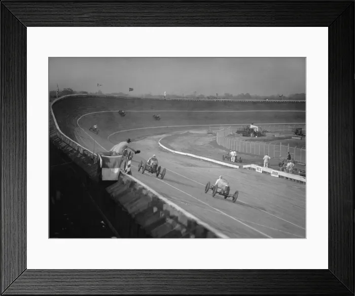 Framed Print : The 250 mile Baltimore - Washington Speedway race, Laurel, Maryland, Oct 26, 1925. (BSLOC_2015_17_153)