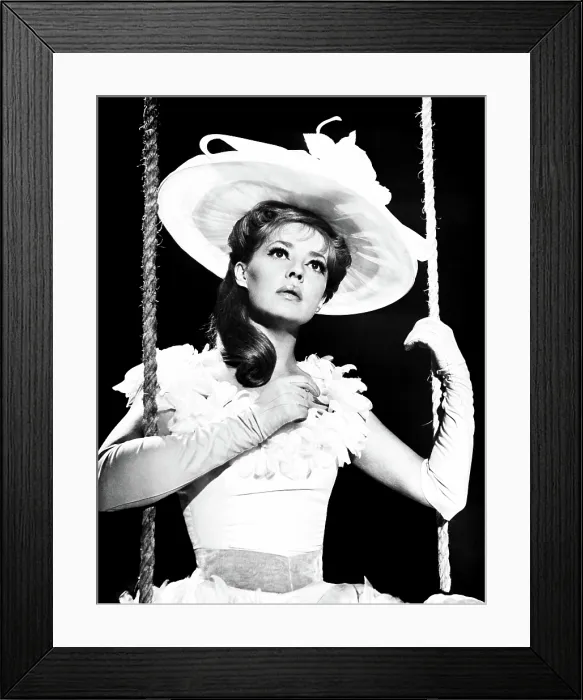 Framed Print : VIVA MARIA!, Jeanne Moreau, 1965 Framed Print : VIVA MARIA!, Jeanne Moreau, 1965
