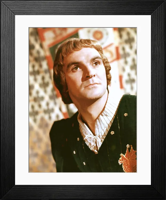 Framed Print : RICHARD III, Stanley Baker, 1955 Framed Print : RICHARD III, Stanley Baker, 1955