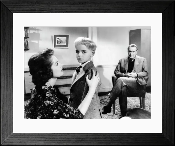 Framed Print : VILLAGE OF THE DAMNED, from left: Barbara Shelley, Martin Stephens, George Sanders, 1960