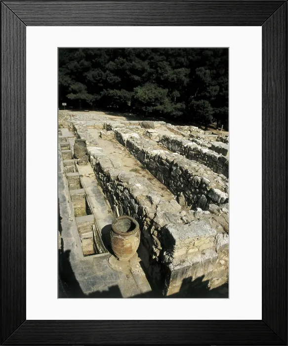 Framed Print : The Palace of Minos at Knossos. 2100 BC. GREECE. CRETE. IRAKLION. Knossos. Knossos Palace. Warehouses. Minoan art  /  Cretan art. Early Minoan period
