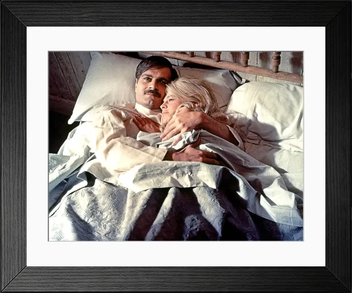 Framed Print : DOCTOR ZHIVAGO, Omar Sharif, Julie Christie, 1965 Framed Print : DOCTOR ZHIVAGO, Omar Sharif, Julie Christie, 1965