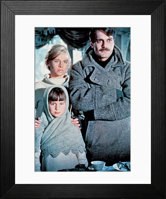 Framed Print : DOCTOR ZHIVAGO, Julie Christie, Omar Sharif, 1965