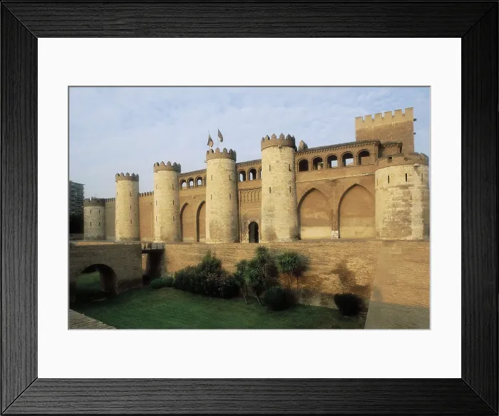 Framed Print : Aljaferia Palace. 11th c. SPAIN. ARAGON. Zaragoza. La Aljaferia Palace. Hispano-Moresque art. Taifas Kingdoms period. Architecture. AISA / Everett Collection**US SALES ONLY**