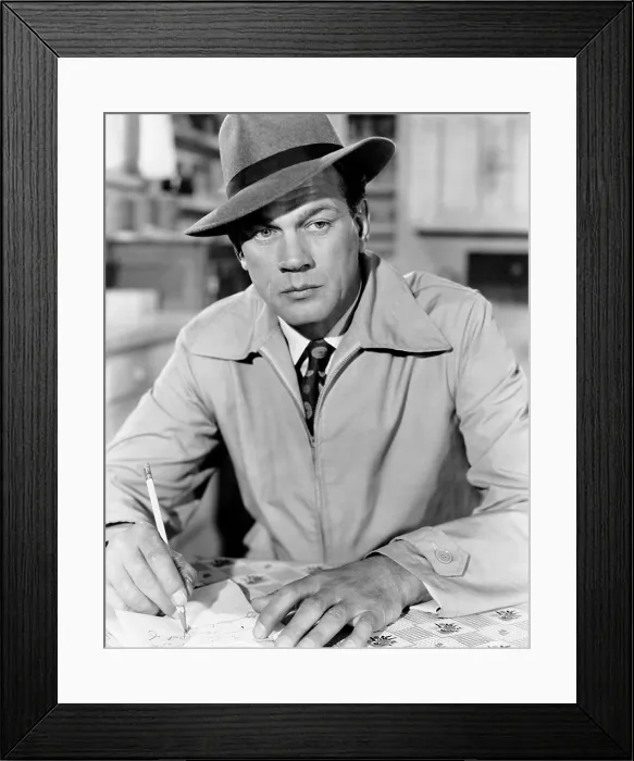 Framed Print : WALK SOFTLY, STRANGER, Joseph Cotten, 1950 Framed Print : WALK SOFTLY, STRANGER, Joseph Cotten, 1950