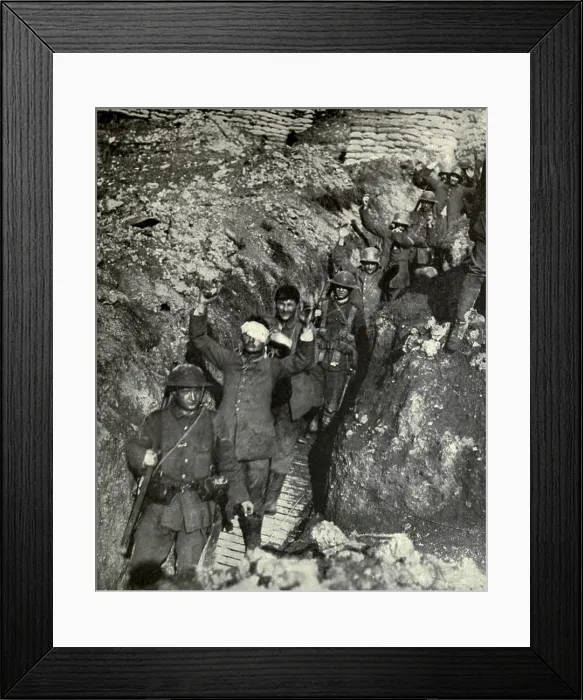 Framed Print : World War 1. Somme Offensive. German prisoners taken during the Battle of Thiepval Ridge, under British armed guard. September 26-30, 1916. (BSLOC_2013_1_119)