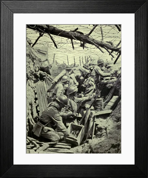 Framed Print : World War 1. Somme Offensive. These French soldiers were bombing (throwing hand grenades) at the German trenches near Maurepas from a range of fifteen yards