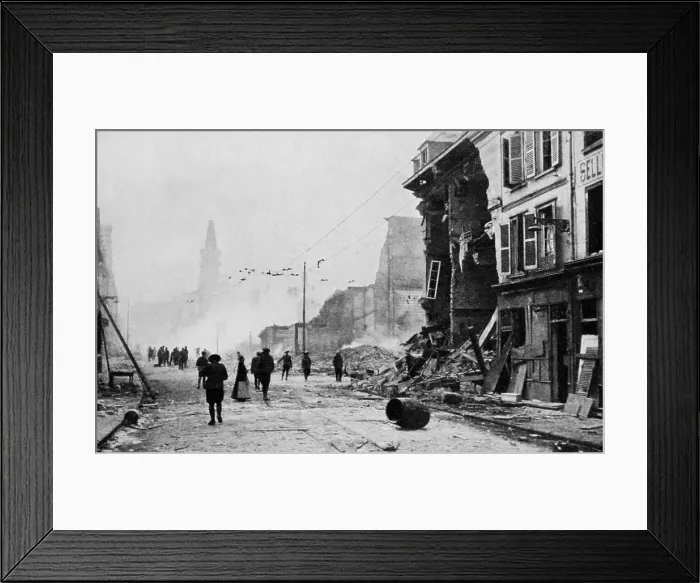 Framed Print : World War 1. A street in Amiens during the German Spring Offensive of 1918, Operation Michael