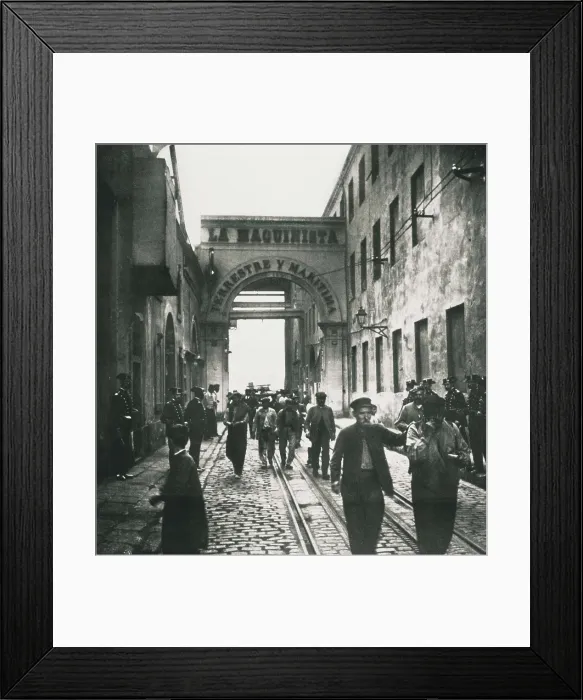 Framed Print : Spain. Barcelona. Metalworker's strike. Workers leaving the workshops of La Maquinista Terrestre y Martima, 29th Spetember 1910. AISA / Everett Collection**US SALES ONLY**