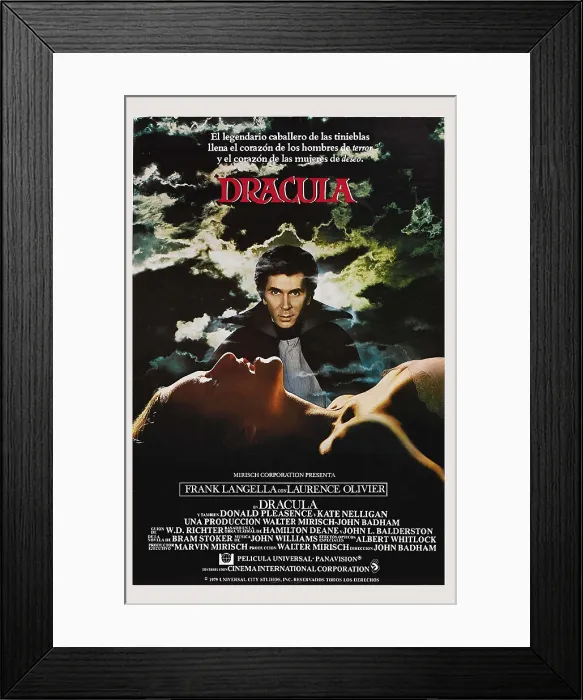 Framed Print : DRACULA, Spanish language poster art, top: Frank Langella, 1979, Universal Pictures / courtesy Everett Collection