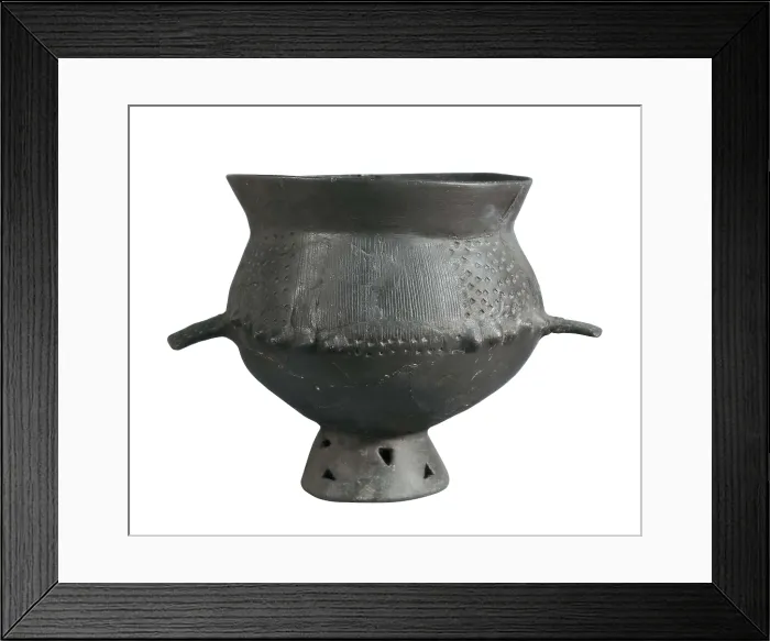Framed Print : Funerary urn of the Second Iron Age (6th-3dr c. BC). Iron Age. Decorative Arts. SPAIN. Burgos. Burgos Museum. Proc: SPAIN. Miraveche. AISA / Everett Collection**US SALES ONLY**
