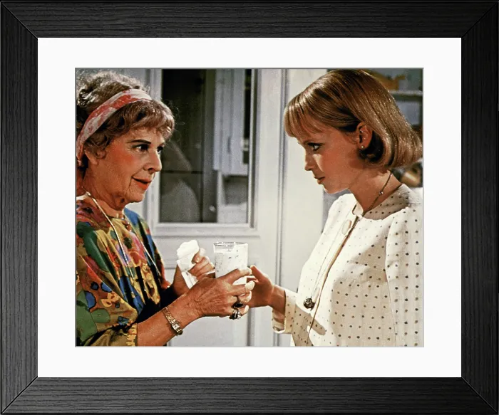 Framed Print : ROSEMARY'S BABY, Ruth Gordon, Mia Farrow, 1968 Framed Print : ROSEMARY'S BABY, Ruth Gordon, Mia Farrow, 1968