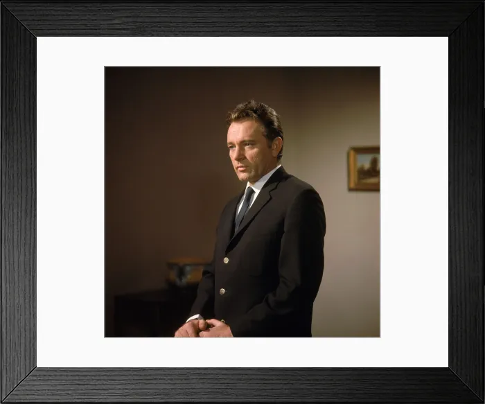 Framed Print : THE V.I.P.S, Richard Burton, 1963