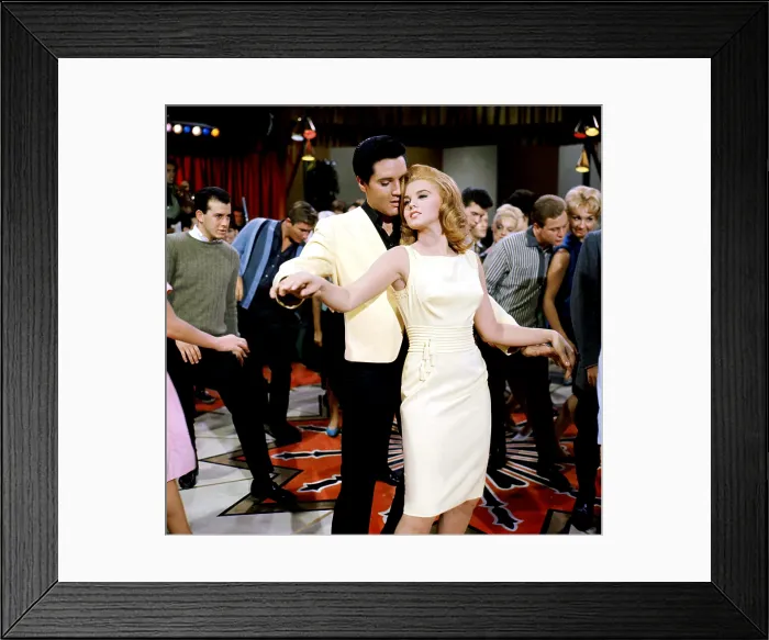 Framed Print : VIVA LAS VEGAS, Elvis Presley, Ann-Margret, 1964 Framed Print : VIVA LAS VEGAS, Elvis Presley, Ann-Margret, 1964
