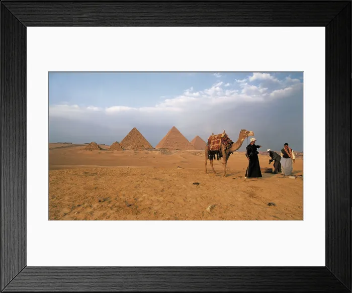Framed Print : EGYPT. GIZA. Giza. Pyramids of Khufu, Khafre and Menkaure. Egyptian art. Old Kingdom. Architecture. AISA / Everett Collection**US SALES ONLY**