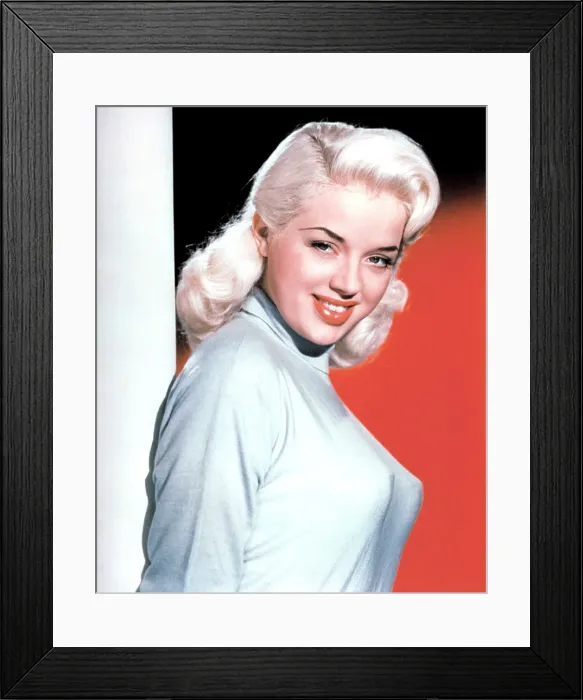 Framed Print : A KID FOR TWO FARTHINGS, Diana Dors, 1955 Framed Print : A KID FOR TWO FARTHINGS, Diana Dors, 1955