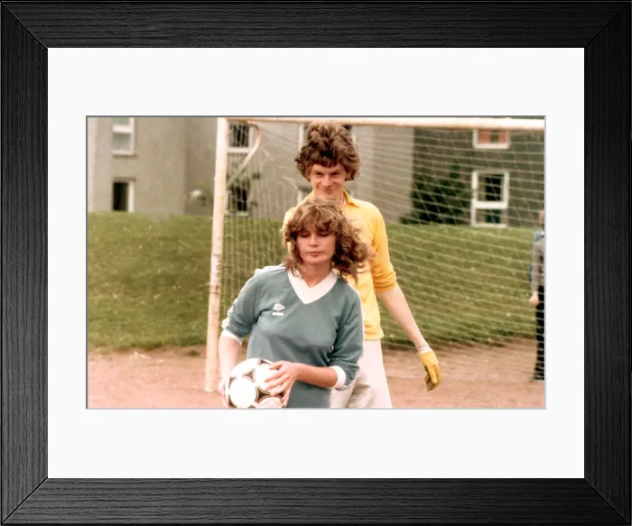 Framed Print : GREGORY'S GIRL, Dee Hepburn, John Gordon Sinclair, 1980. Samuel Goldwyn Company / courtesy Everett Collection Framed Print : GREGORY'S GIRL, Dee Hepburn, John Gordon Sinclair, 1980. Samuel Goldwyn Company / courtesy Everett Collection