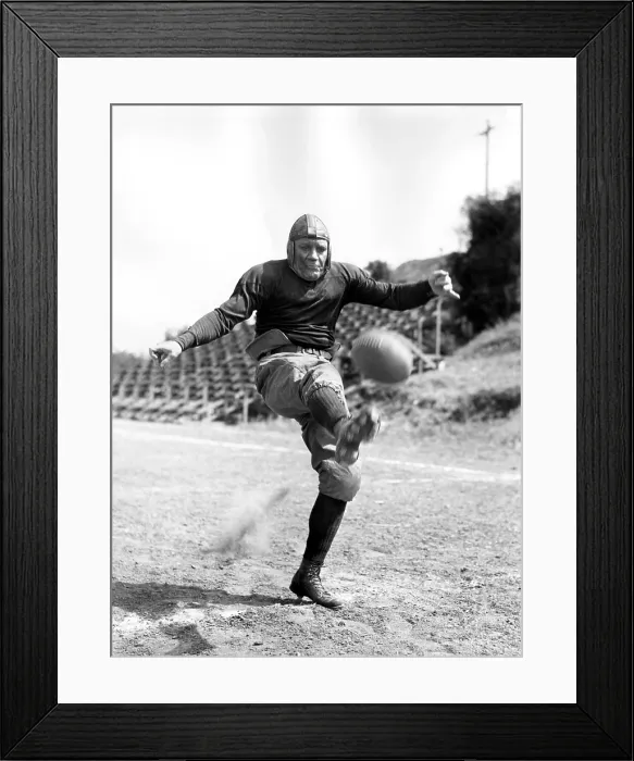 Framed Print : KNUTE ROCKNE ALL AMERICAN, Pat O'Brien, 1940