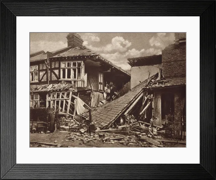 Framed Print : World War 1. London homes were wrecked and civilians killed by German aerial bombs. Ca. 1914-18. (BSLOC_2013_1_81)