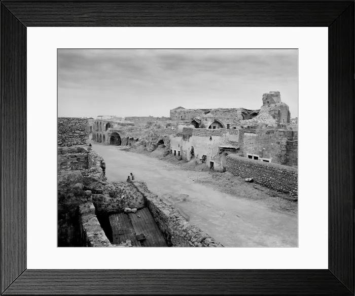 Framed Print : World War 1 in the Middle East. Gaza City in ruins after three battles were fought between Ottoman and British forces in 1917