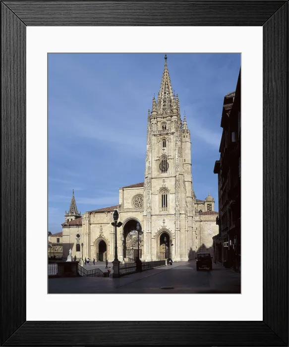 Framed Print : Cathedral of San Salvador. 14th-16th c. SPAIN. ASTURIAS. Oviedo. Main faade. Flamboyant gothic. Architecture. AISA / Everett Collection**US SALES ONLY**