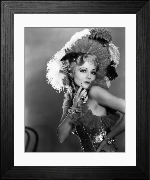Framed Print : WAY OUT WEST, Sharon Lynn, 1937 Framed Print : WAY OUT WEST, Sharon Lynn, 1937