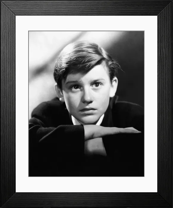 Framed Print : LASSIE COME HOME, Roddy McDowall, 1943