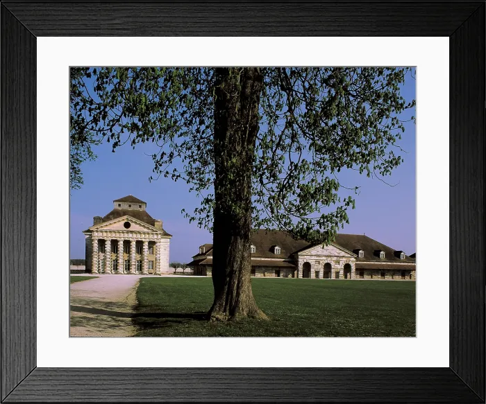 Framed Print : Ledoux, Claude-Nicolas (1736-1806). Royal Saltworks. 1775-1778. FRANCE. FRANCHE-COMT. DOUBS. Arc-et-Senans. Director's Pavilion and nave of the saltworks. Neoclassicism