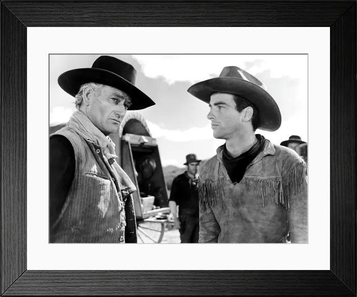 Framed Print : RED RIVER, John Wayne, Montgomery Clift, 1948